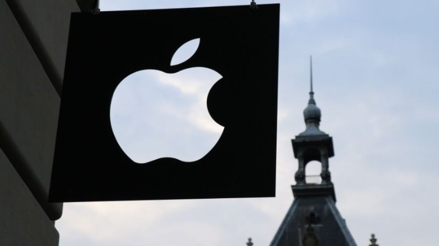 Apple żąda od Telegramu zamknięcia kanałów opozycji na Białorusi. Ujawniane są na nich dane milicjantów tłumiących protesty.