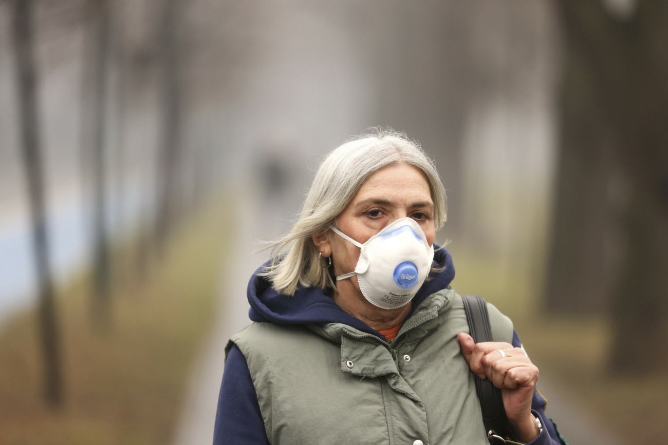 Na samą przewlekłą obturacyjną chorobę płuc cierpi 2 mln Polaków. To nieuleczalne schorzenie, które skutkuje trwałym ograniczeniem przepływu powietrza przez drogi oddechowe.