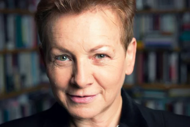 – Być może jest to próba załatania dziur w budżecie, ale bardzo głupia. To zniechęci polski i zagraniczny kapitał do inwestowania w kraju – komentuje prof. Monika Płatek, profesor prawa na Uniwersytecie Warszawskim, kryminolog.