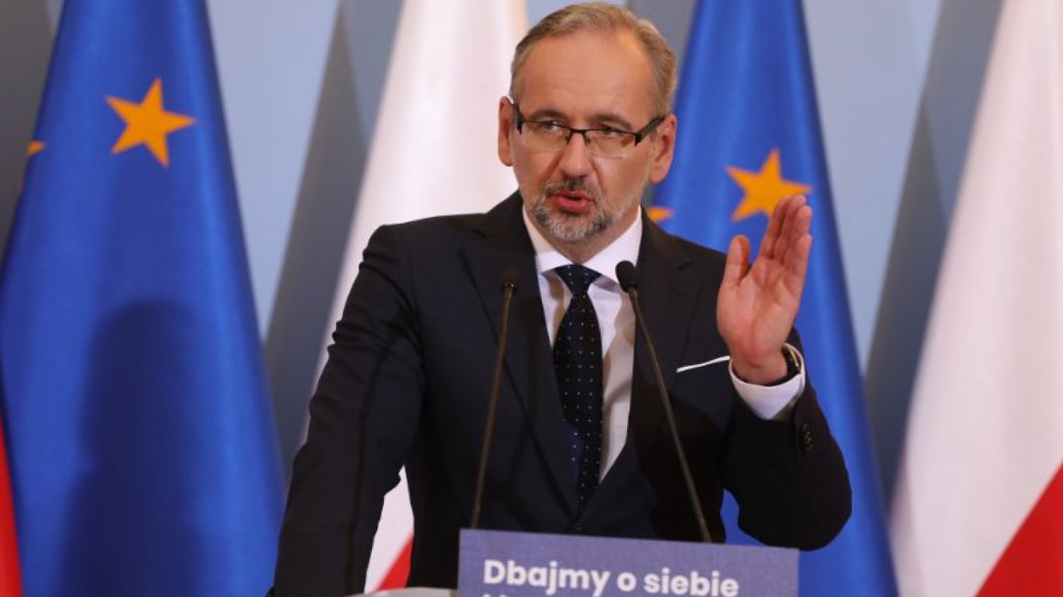 Niedzielski nie zostawia wątpliwości ws. obostrzeń, ale co powie rząd?