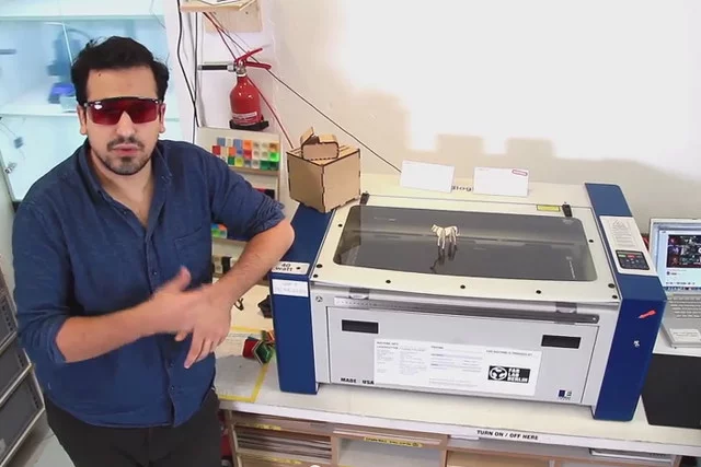 Fab Lab w Berlinie podobnie jak większość takich miejsc w Polsce oferuje warsztaty drukowania 3D.