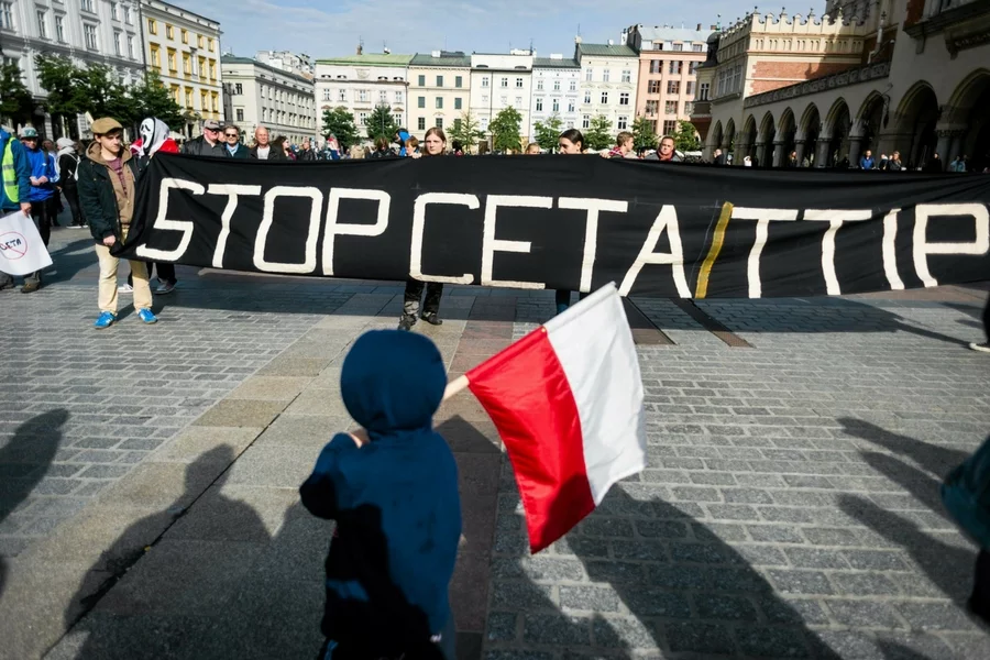 PGS jest kojarzona z kampanią przeciw umowom TTIP i CETI.