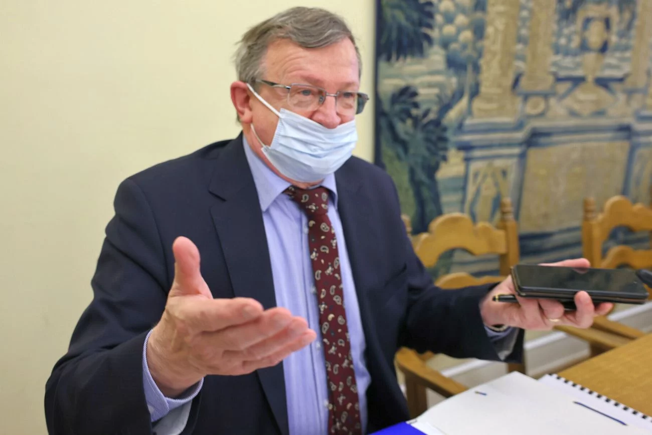 Posłowie chętnie dorabiają sobie do pensji szefowaniem lub udziałem w komisjach