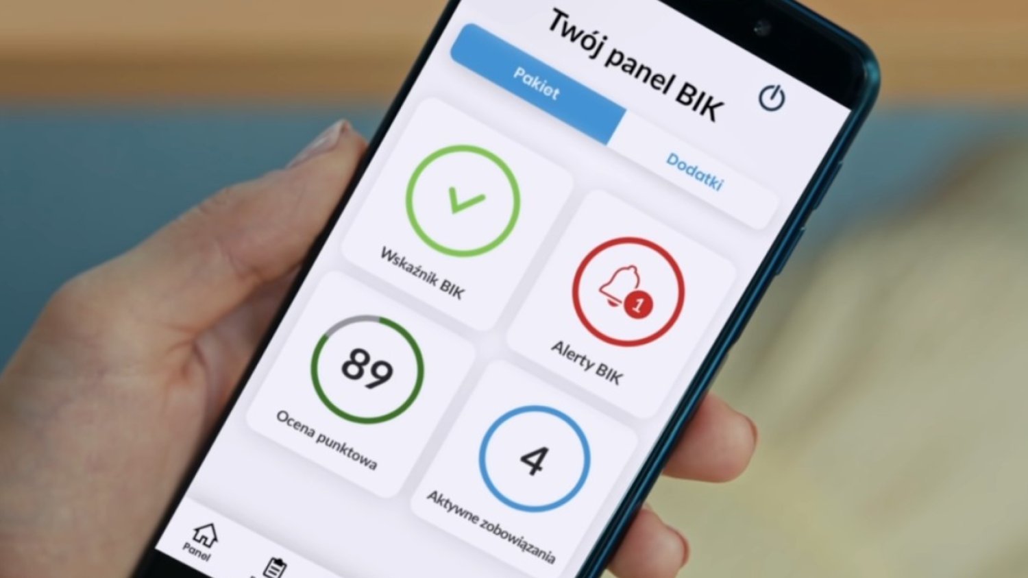 Smartfon z aplikacją BIK.