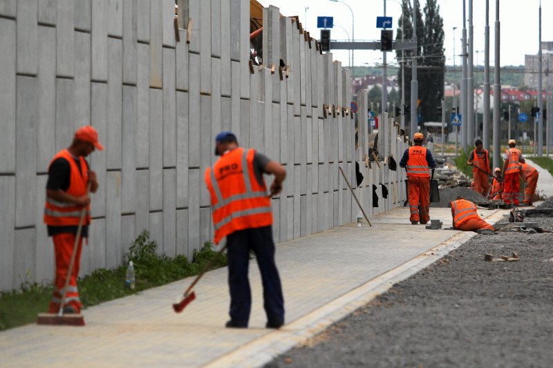 Robotnicy się bogacą, a prawnicy i dyrektorzy ubożeją. W jakim zawodzie w Polsce można zarobić najwięcej?