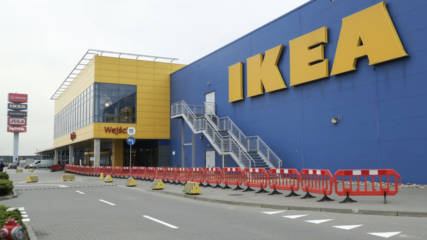 Ikea podnosi cenę hot-doga