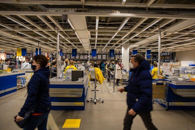 Zapomniałeś maseczki? W Ikei nikt cię nie obsłuży.