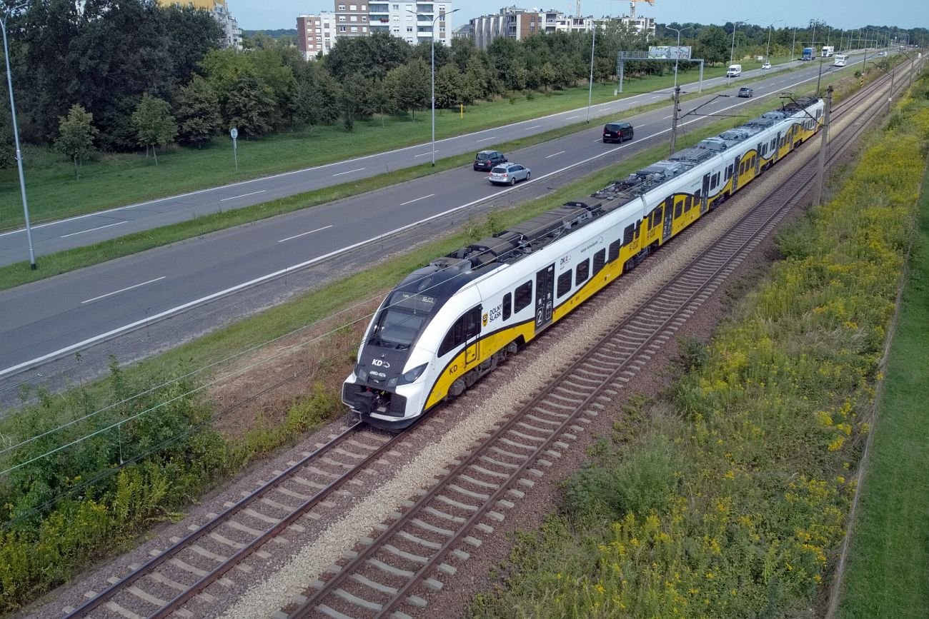 Jak działa system radio-stop w pociągach? I dlaczego ktoś się nim bawi, choć nie powinien?