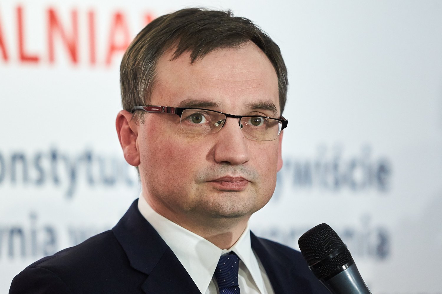 Minister Sprawiedliwości Zbigniew Ziobro doprowadził do zajęcia ponad miliarda złotych na kontach giełdy kryptowalut. Mogą one pochodzić z przestępstwa,