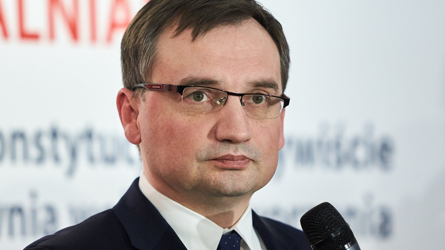 Minister Sprawiedliwości Zbigniew Ziobro doprowadził do zajęcia ponad miliarda złotych na kontach giełdy kryptowalut. Mogą one pochodzić z przestępstwa,
