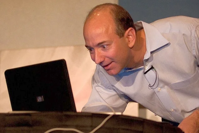 Jeff Bezos też latami dokładał do interesu i wabił inwestorów. Teraz jest jednym z najbogatszych ludzi świata