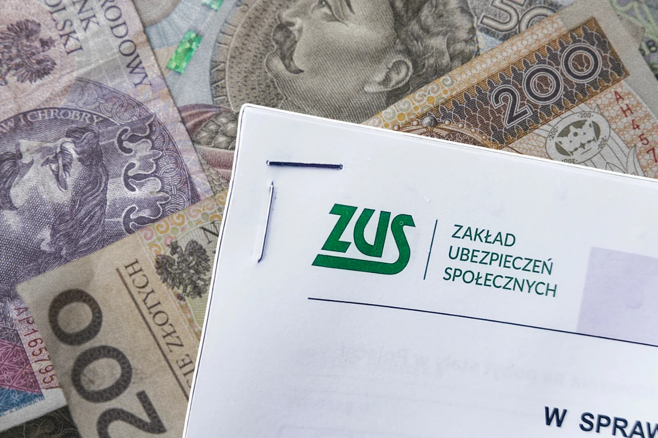 ZUS apeluje, że tych listów nie wolno wyrzucać. Mogą być potrzebne w przypadku konieczności złożenia odwołania lub wyjaśniania nieprawidłowości.
