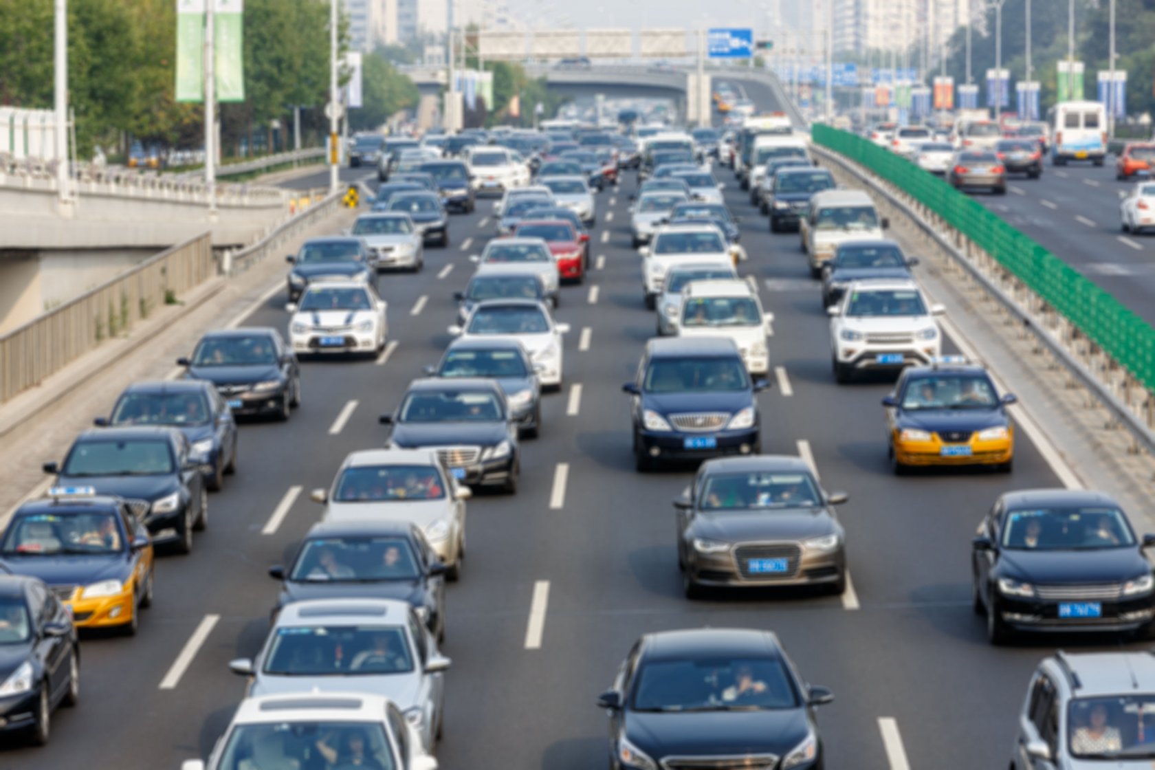 Aż 1270 kilometrów dróg ekspresowych i autostrad jest w tej chwili w budowie. Wiele z nich nie zostanie ukończonych w te wakacje