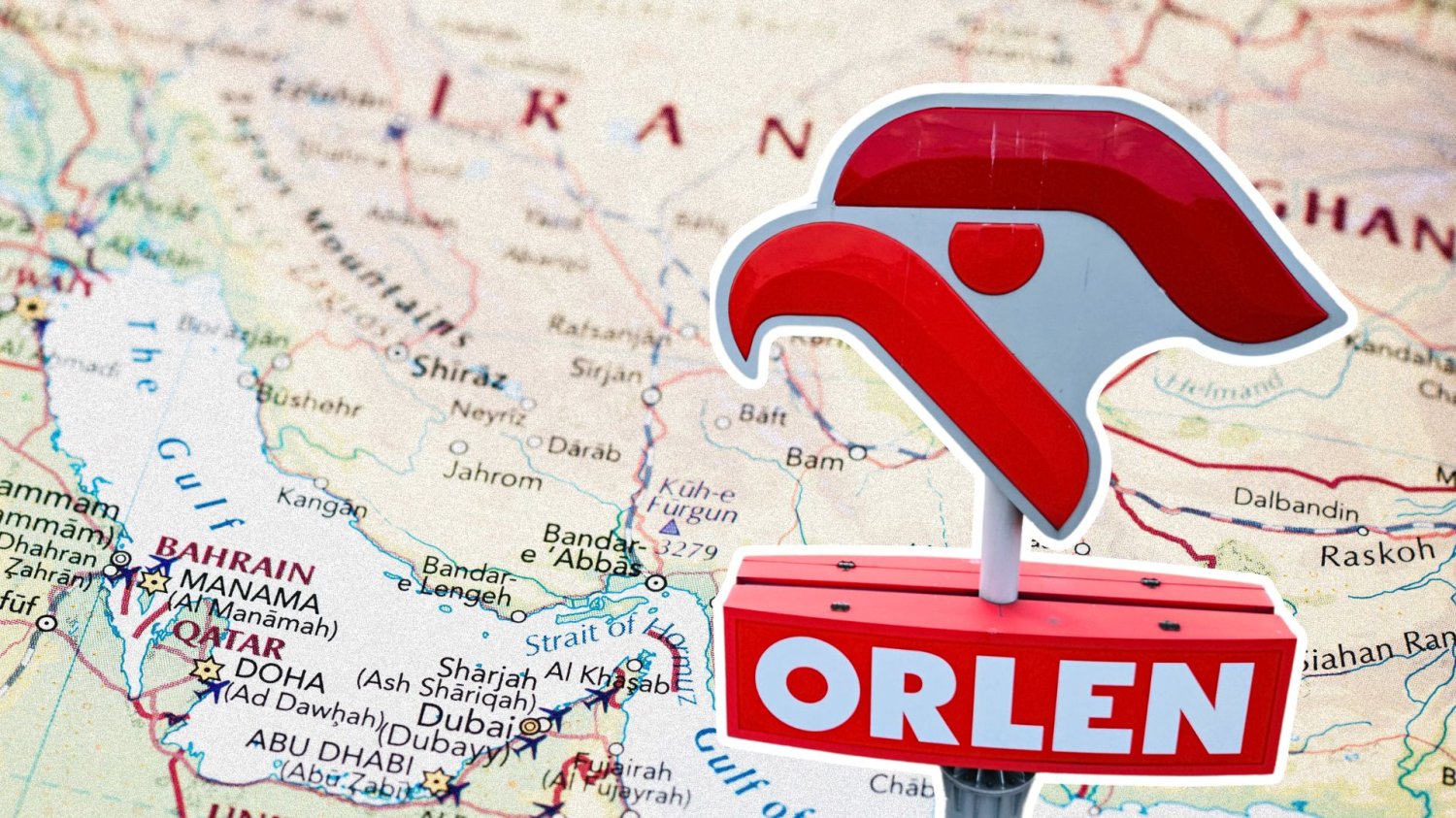Chaos na rynku ropy po ataku na Iran? Orlen stawia sprawę jasno. Logo Orlen na tle mapy Bliskiego Wschodu.