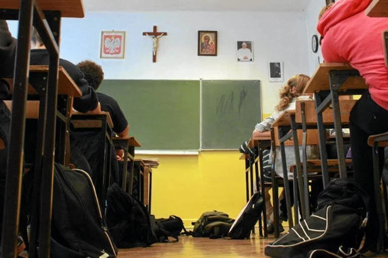 Zarobki polskiego nauczyciela na tle kolegów z reszty Europy nie wypadają najlepiej.