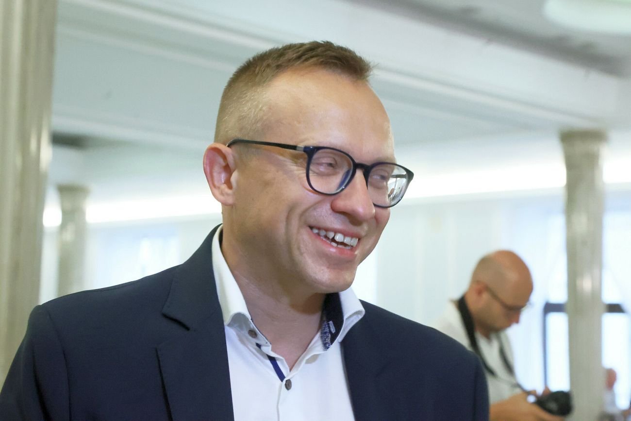 Wiceminister Soboń twierdzi, że Polska wydaje już pieniądze z KPO.