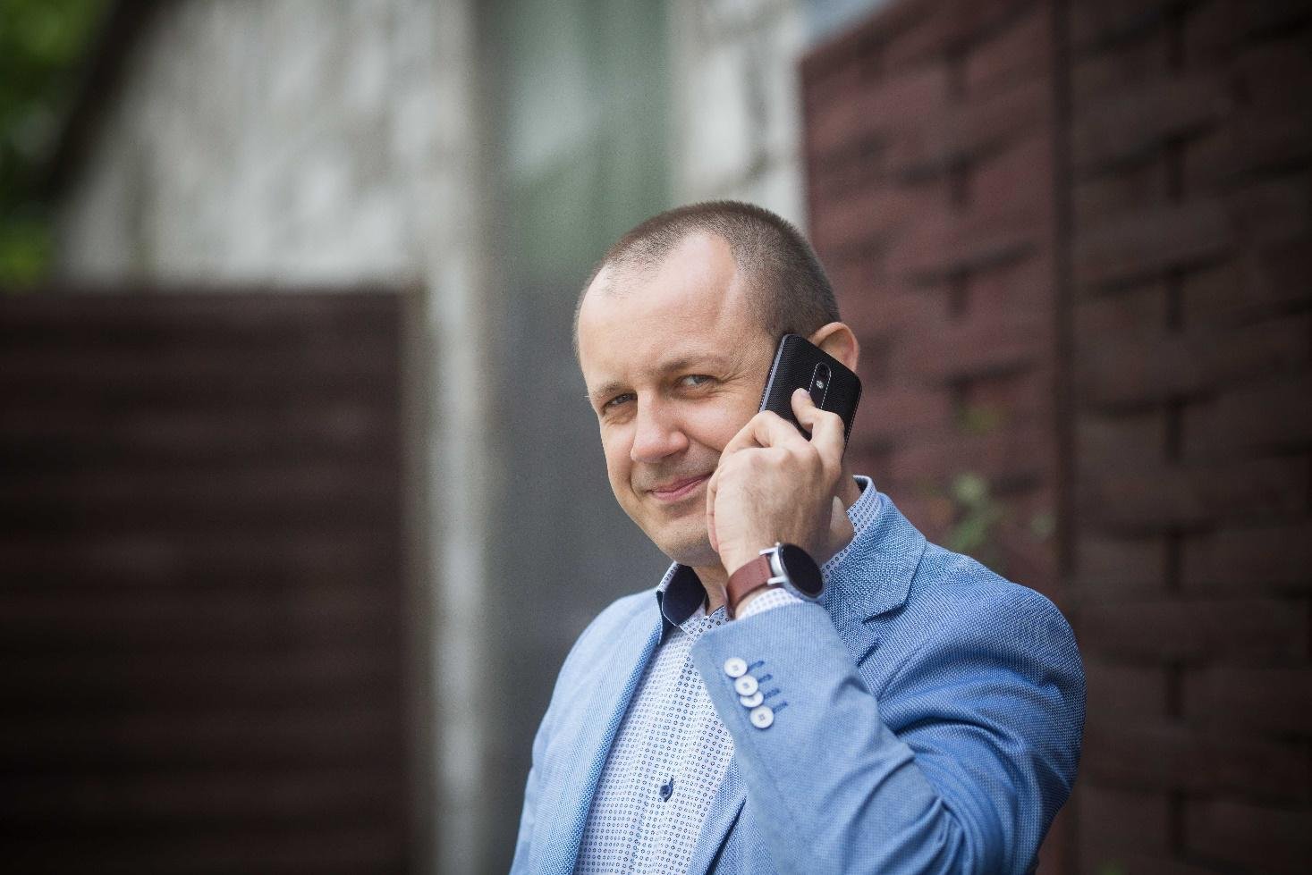 Lenovo w ciągu najbliższego roku chce osiągnąć dwucyfrowy udział na polskim rynku smartfonów