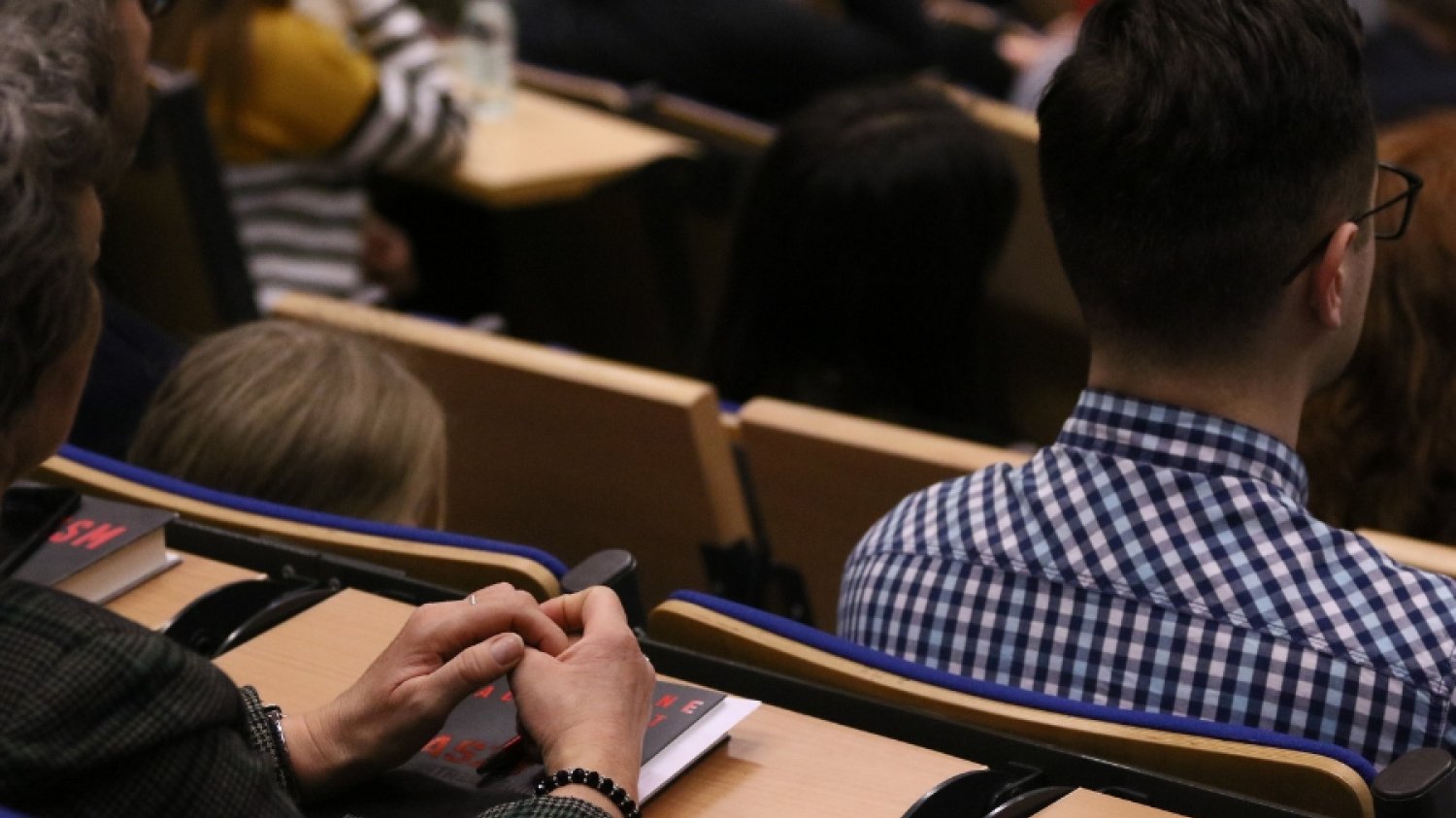 Uniwersytet Warszawski będzie drugą uczelnią w Europie, na której można studiować język migowy.