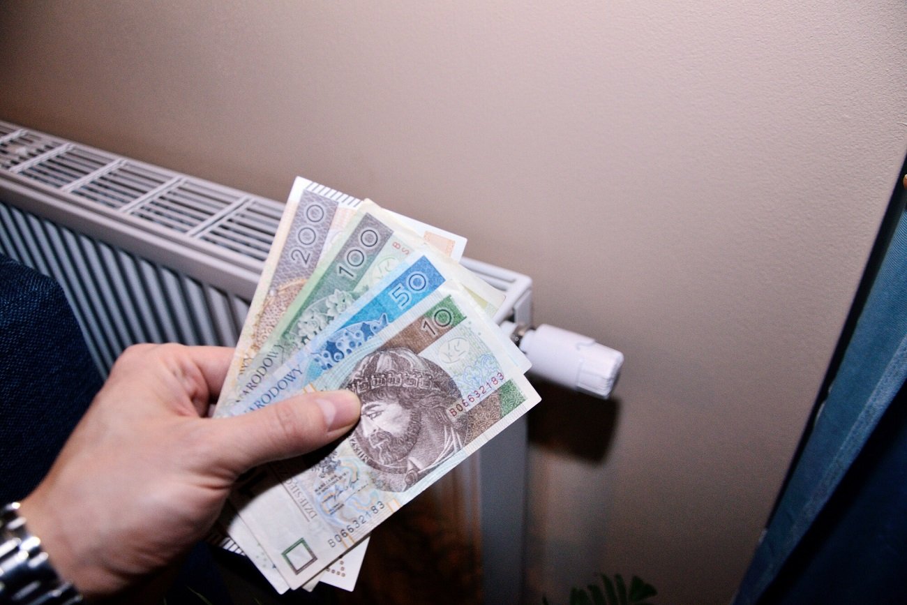 Mieszkańcy Natolina zostali poproszeni przez spółdzielnię o oszczędniejsze ogrzewanie mieszkań.