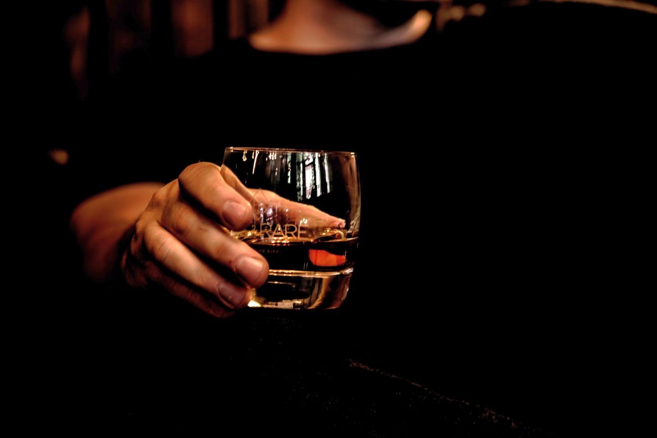 Nowe przepisy dopiero pokazują skalę zjawiska picia w pracy.