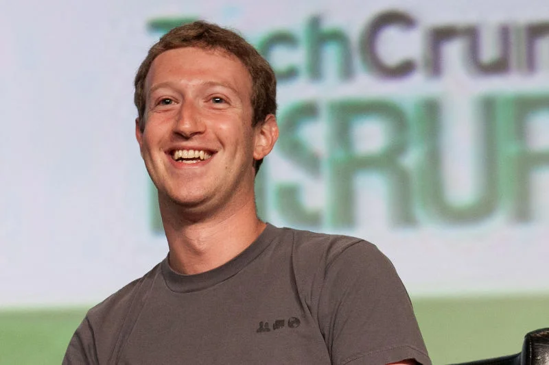 Zuckerberg już na studiach spotykał się z Priscillą Chan.