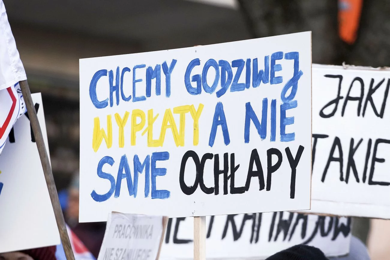 Rząd proponuje budżetówce 7,8 proc. podwyżki. Związkowcy uznają tę propozycję za skandaliczną