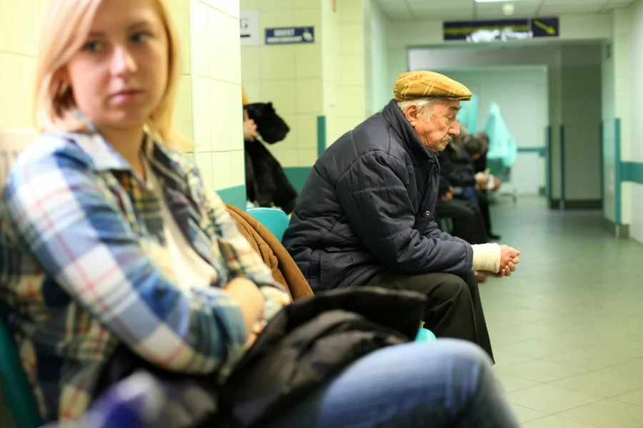 Fałszywe zwolnienia kosztują u oszustów od kilkudziesięciu do kilkuset złotych.