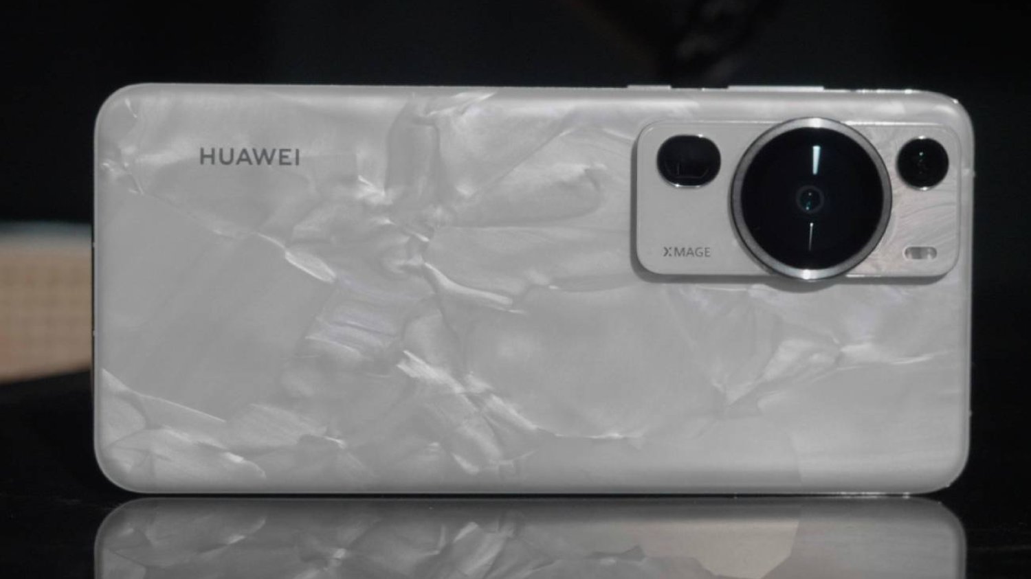 Chiński flagowiec z najpotężniejszym aparatem. Ten telefon mnie zaskoczył