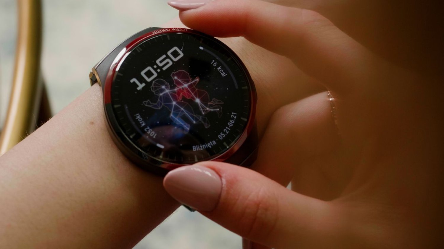 HUAWEI WATCH 4 Pro Space Edition to odświeżona wersja najbardziej zaawansowanego i dopracowana smarwatcha chińskiego producenta.