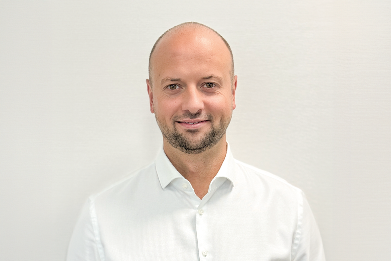 Nicolas Jedraszak w kwietniu br. objął stanowisko Prezesa Zarządu firmy Maczfit. Nicolas jest ekspertem z zakresu budowania skutecznych kanałów sprzedaży oraz e-commerce.