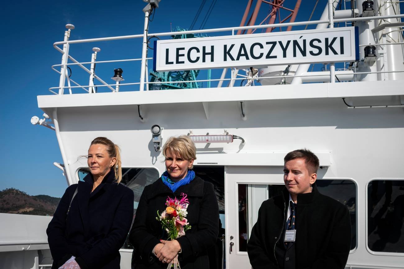 Uczestniczy uroczystości nadania imienia "Lech Kaczyński" gazowcowi PGNiG