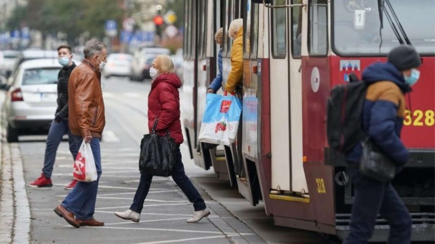 Rząd rozważa dwa scenariusze narodowej kwarantanny.