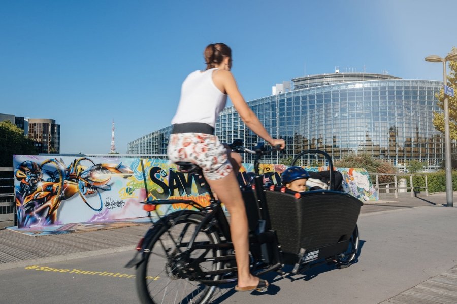 Mimo politycznych konfliktów na linii Warszawa-Bruksela przepływ środków unijnych trwa, a w 2018 r. wręcz przyspieszył.