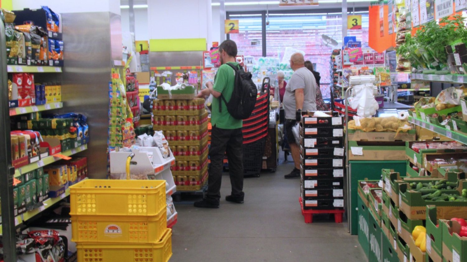 Niedziela handlowa 25 czerwca. Gdzie można zrobić zakupy? Jakie godziny otwarcia sklepów?