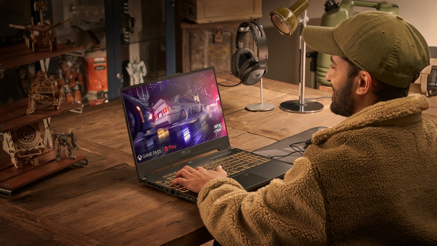 Laptop ASUS TUF Gaming F15 z kartą graficzną NVIDIA GeForce RTX 4050 to mocna propozycja dla graczy gustujących w najnowszych podrasowanych wizualnie grach, ale także twórców korzystających z kreatywnych aplikacji.