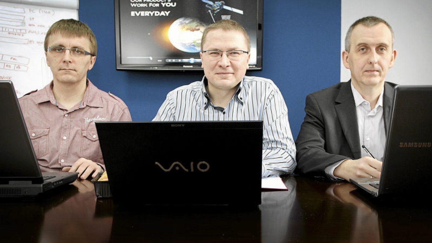 Założyciele Digital Core Design. Od lewej: Tomasz Krzyżak, Jacek Hanke i Piotr Kandora.