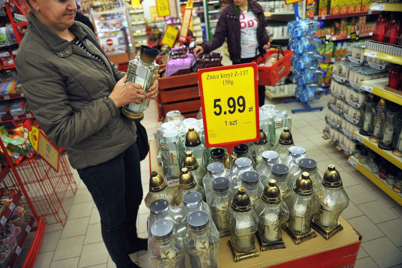 Za znicze na 1 listopada zapłacimy w tym roku o jedną piątą więcej