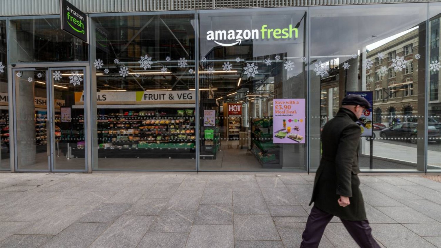 Amazon wycofał usługę ze sklepów.