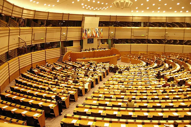 Parlament Europejski bronił neutralności internetu, Rada chciała ją znieść