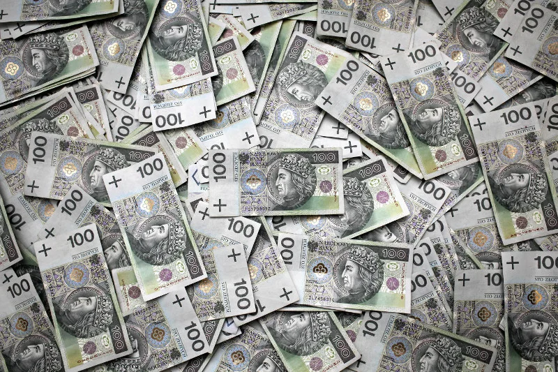Łącznie banki wpłaciły w 2014 r. do budżetu 4 mld zł z tytułu podatku dochodowego. O ponad 500 mln zł więcej niż rok wcześniej. Na czysto zarobiły 16,2 mld zł