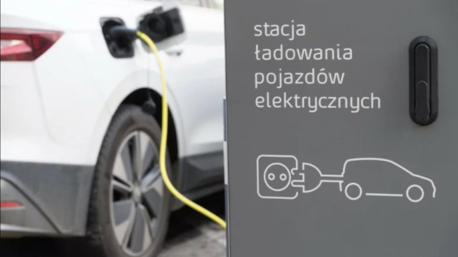 Przy sklepach sieci Makro pojawią się stacje ładowania dla aut elektrycznych