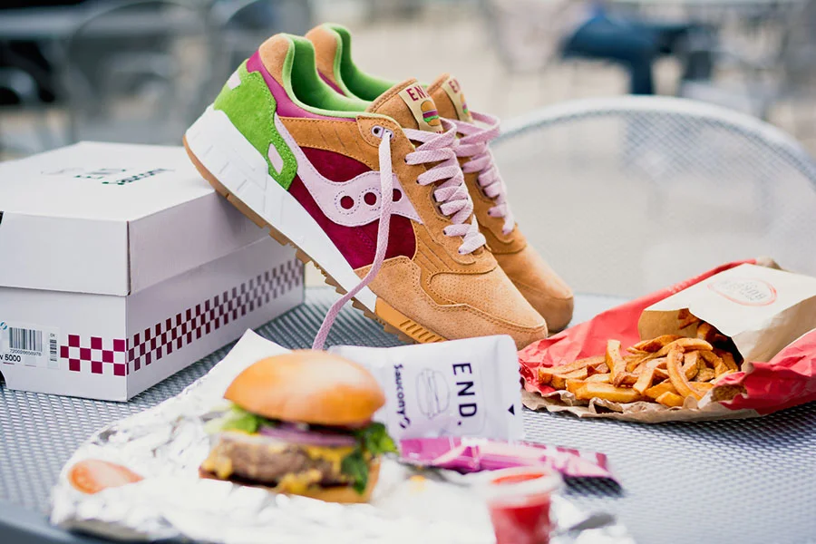 Buty inspirowane kolorami Hamburgera