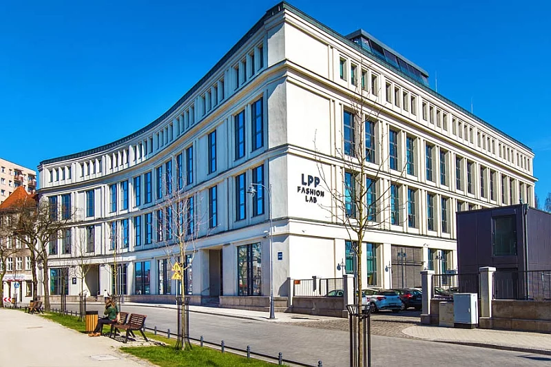 Centrala LPP mieści się w Gdańsku. Firma posiada też biura w Pruszczu Gdańskim, Krakowie, Warszawie, Szanghaju, a także w Dhace, stolicy Bangladeszu