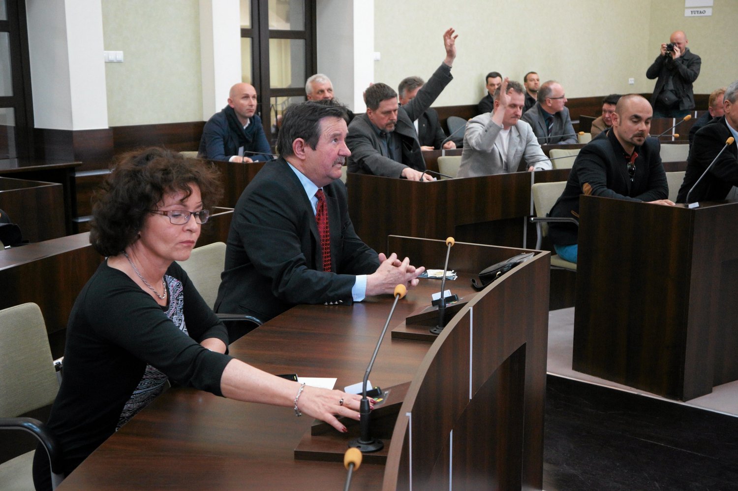 Ponad 30 procent samorządowców w całej Polsce pracuje w instytucjach publicznych