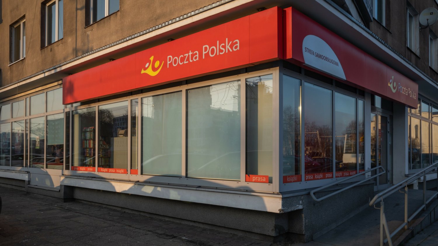 Borys Budka zapowiada pomoc dla Poczty Polskiej