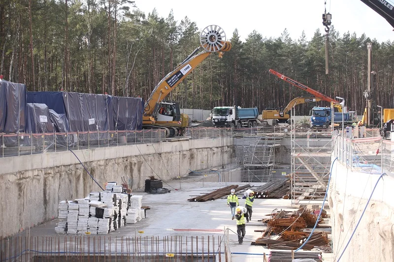 Wyspa Uznam. Komora startowa , gdzie rozpoczyna się drążenie tunelu pod rzeka Świną.