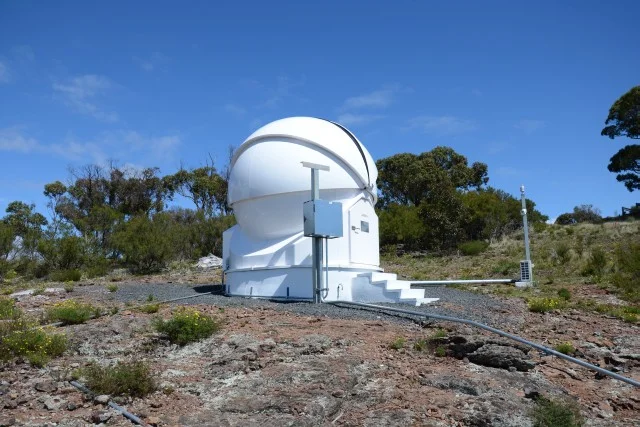Jeden z teleskopów w Australii, zarządzany w ramach projektu Solaris