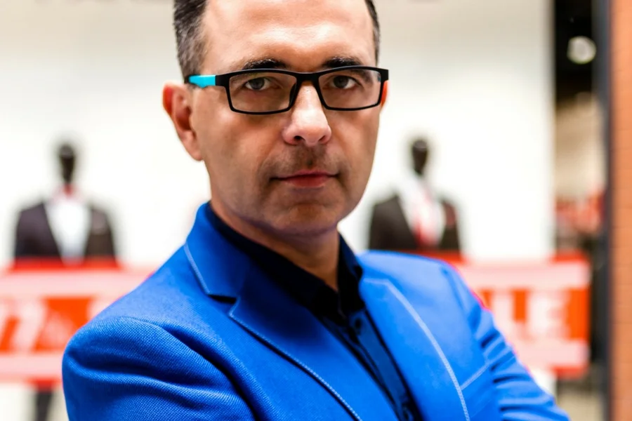 Dr Marek Borowiński: w przypadku niektórych kolorów nie chodzi o psychofizjologię widzenia lecz nabyte asocjacje.