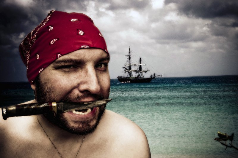 Czasami lepiej w kontaktach z kolegami z pracy ugryźć się w język, niż wypowiadać niepotrzebne słowa.