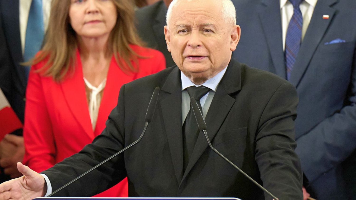 Jarosław Kaczyński już kiedyś stwierdził, że nie ma wielu mądrzejszych ludzi od niego. Teraz poszedł o krok dalej